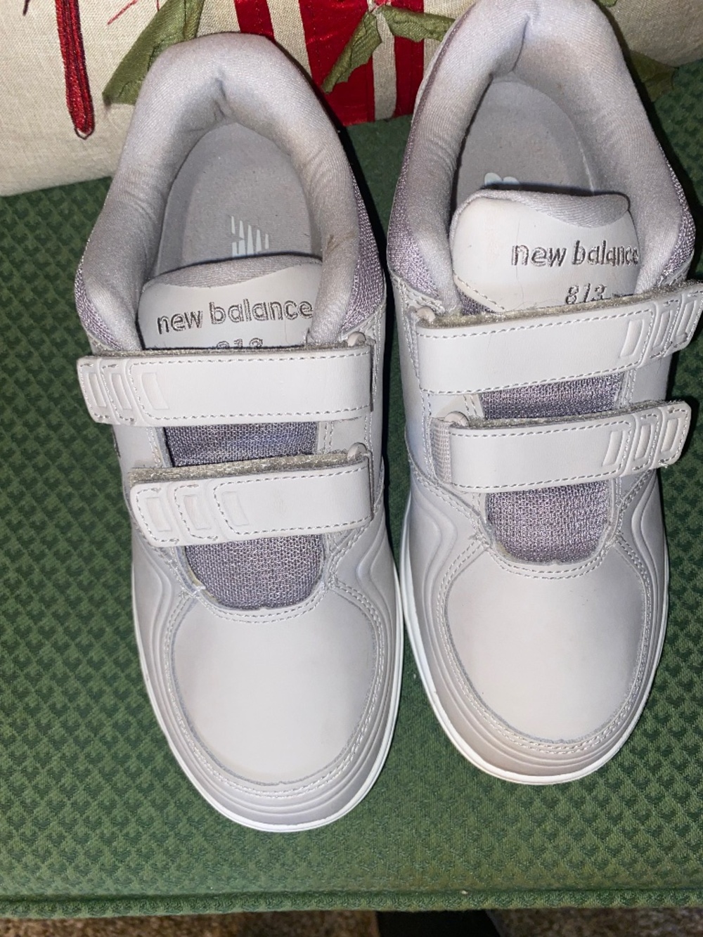 NEW BALANCE women’s size 8.5